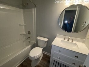 Building Photo - 1121 Strathdon Ave