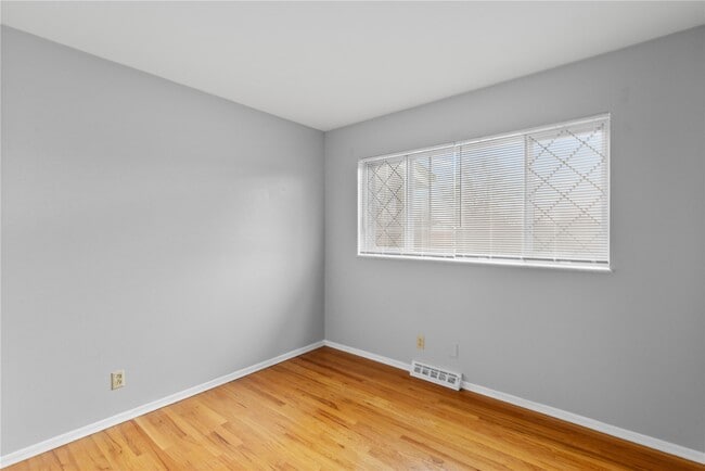 Building Photo - 4645 Tauneybrook Dr