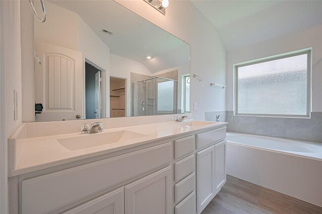 Building Photo - 3715 Butterfly Breeze Ln