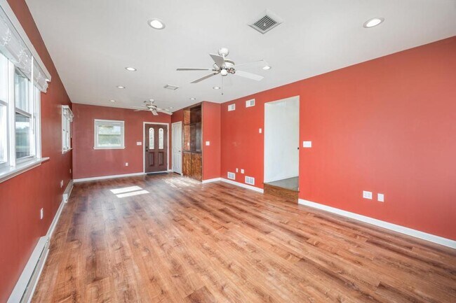 Building Photo - 411 Wagner Dr