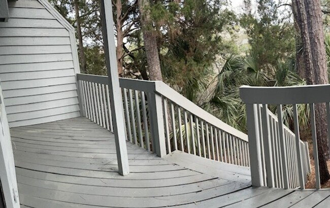 Building Photo - 1030 Marsh Ct Ln