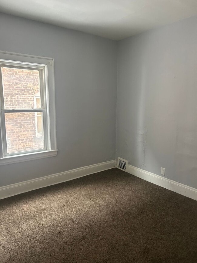 Building Photo - 12506 Union Ave