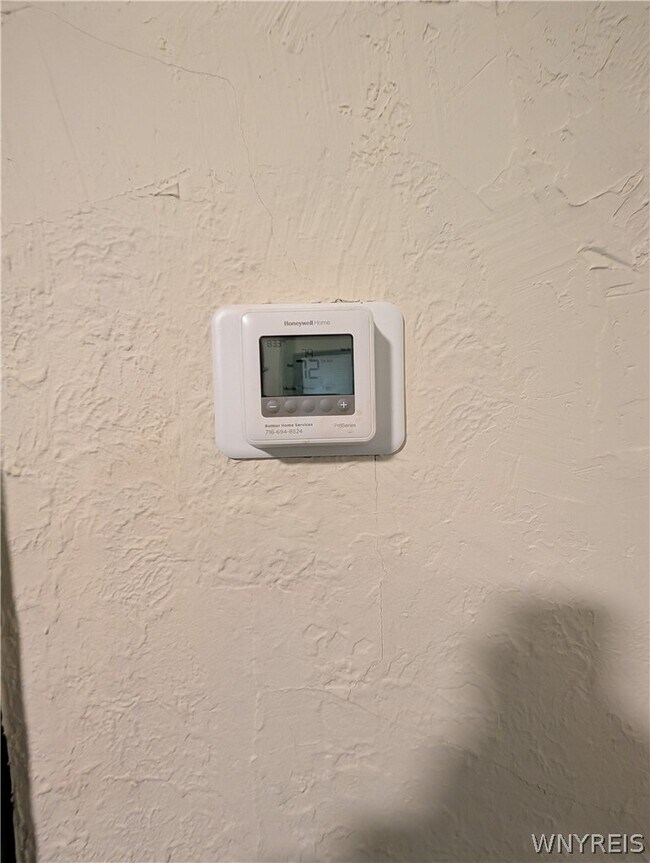 Building Photo - 67 Barton St