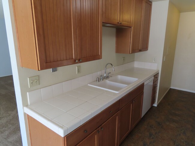 Building Photo - Three Bedroom Condo in Rancho Penasquitos