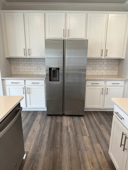 Building Photo - Room in Townhome on Arkose Dr