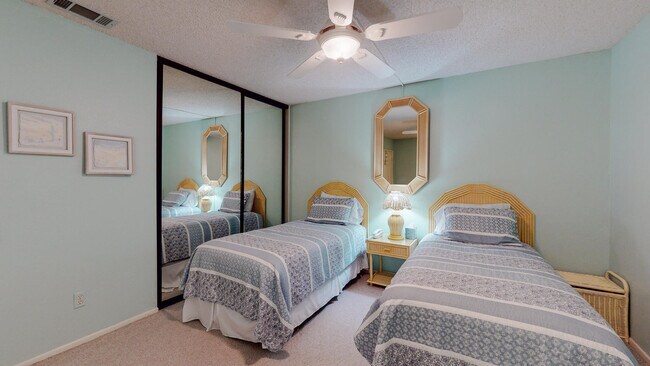 Building Photo - 38960 Kilimanjaro Dr