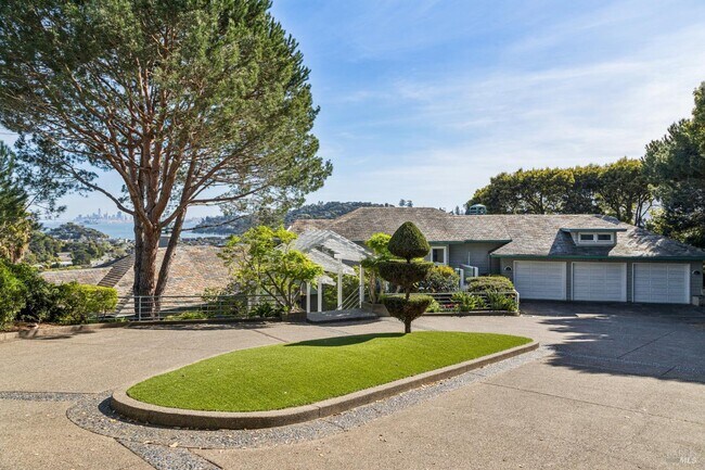 Building Photo - 95 Spring Ln