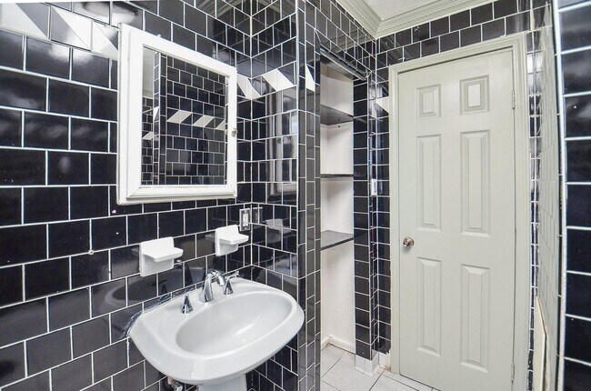 Building Photo - 11517 Bannister Ln