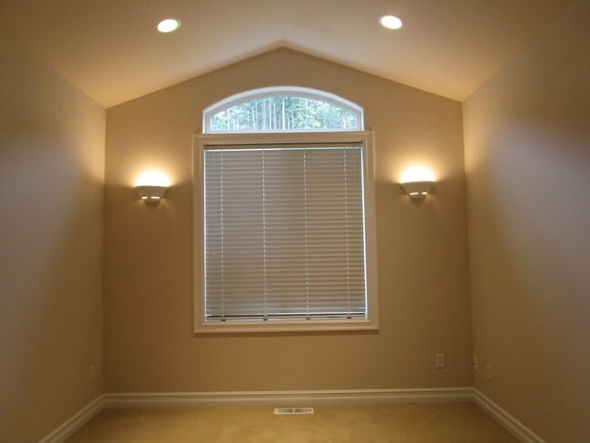 Building Photo - 3604 Cedar Glen Way