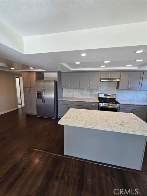 Building Photo - 588 W 17th St