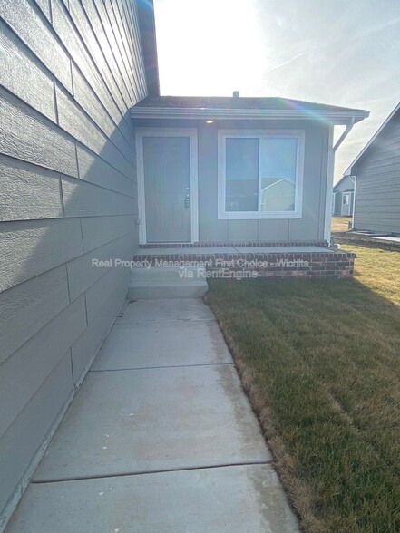 Building Photo - 10607 E Kinkaid Cir