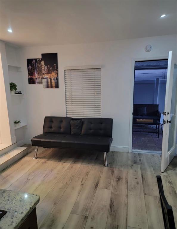 Building Photo - 2302 Rochelle Ave