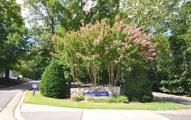 Building Photo - 7223 Sandy Creek Dr
