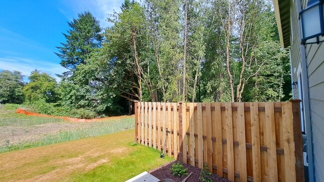 Building Photo - 3111 E Camellia Way