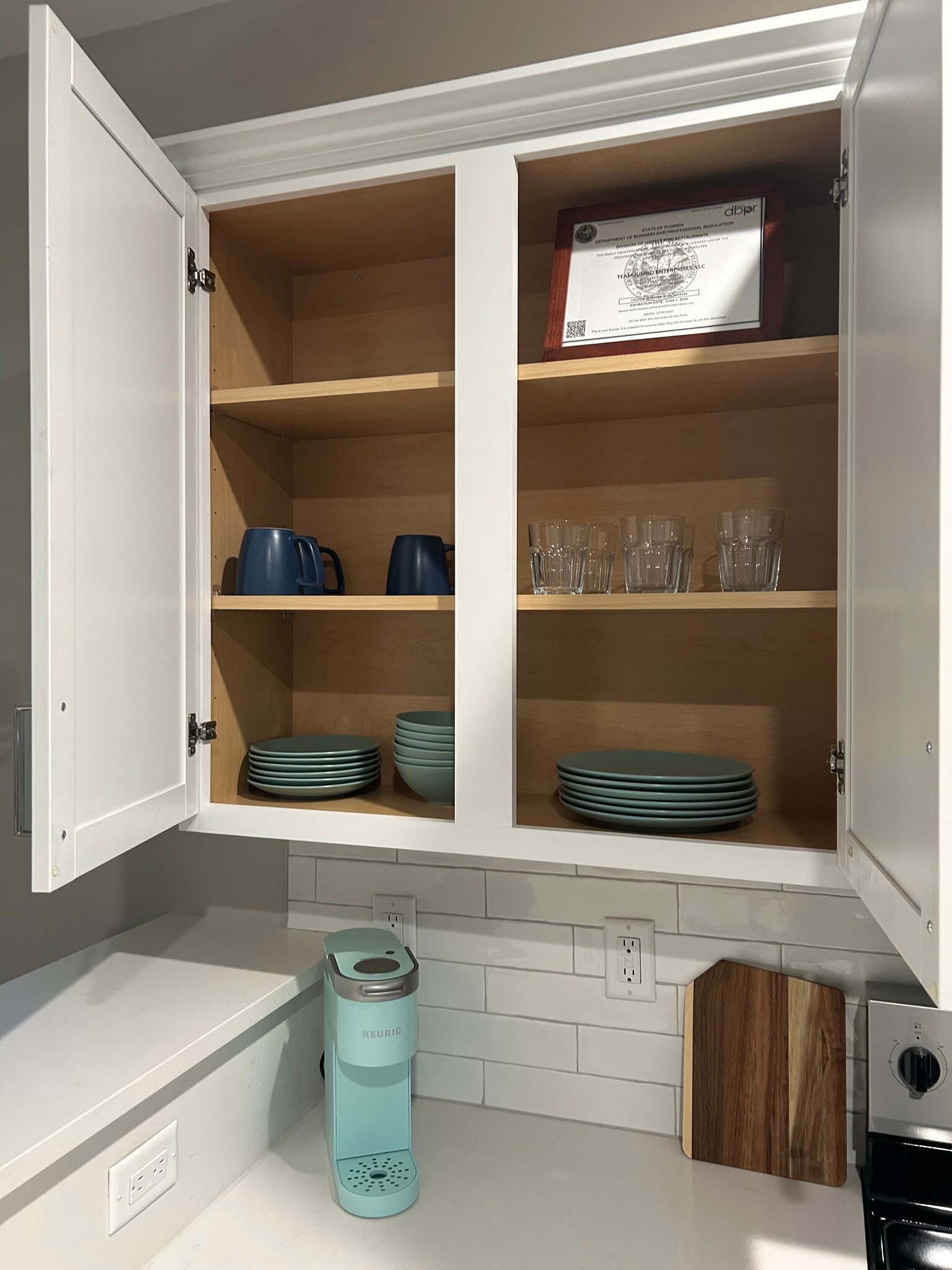 Building Photo - 617 E 3rd St