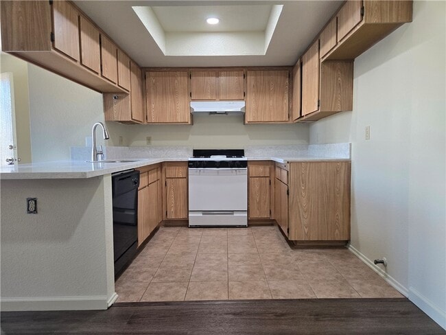 Building Photo - 2624 W Porter Ave