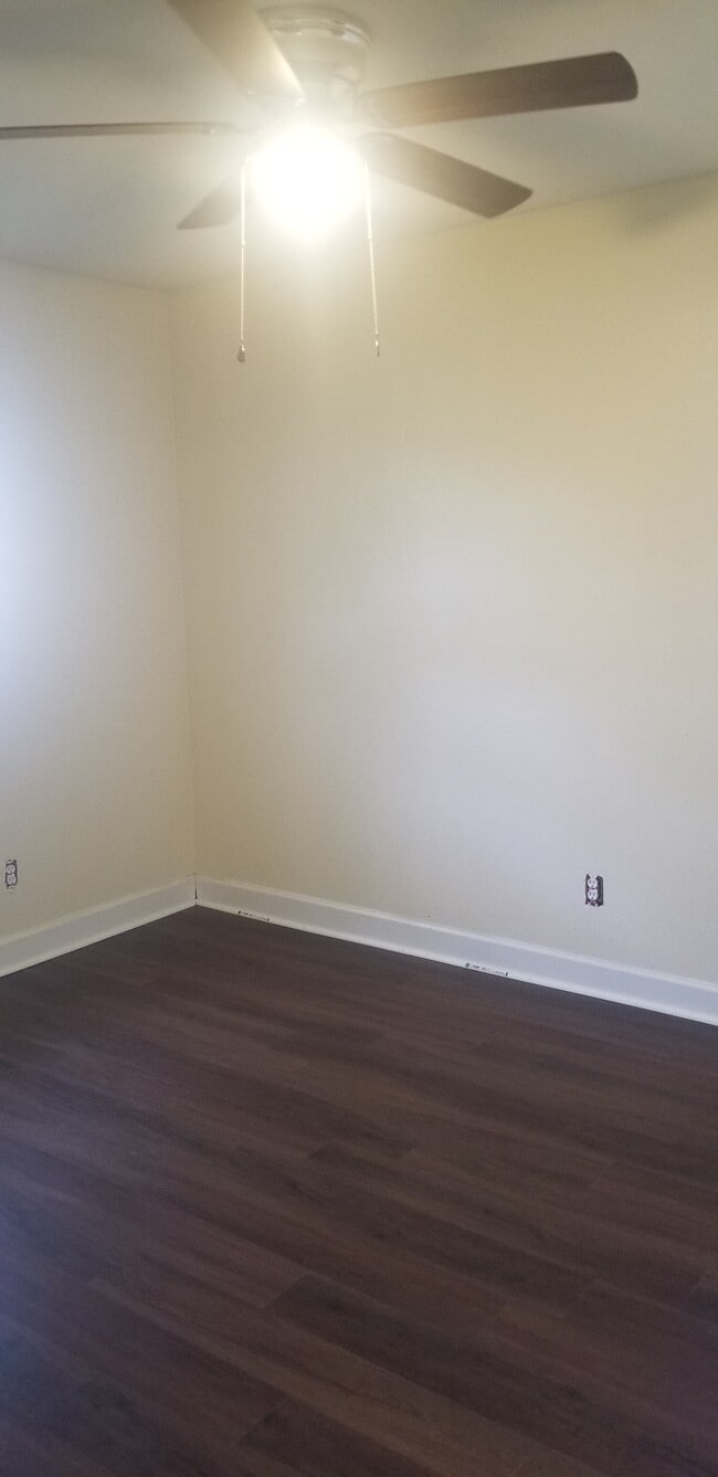 Building Photo - 6305 Skylark Ln