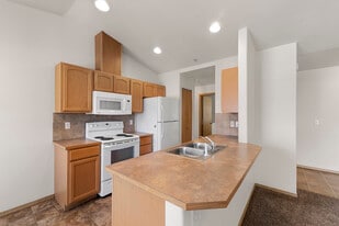 Building Photo - Barker Ridge