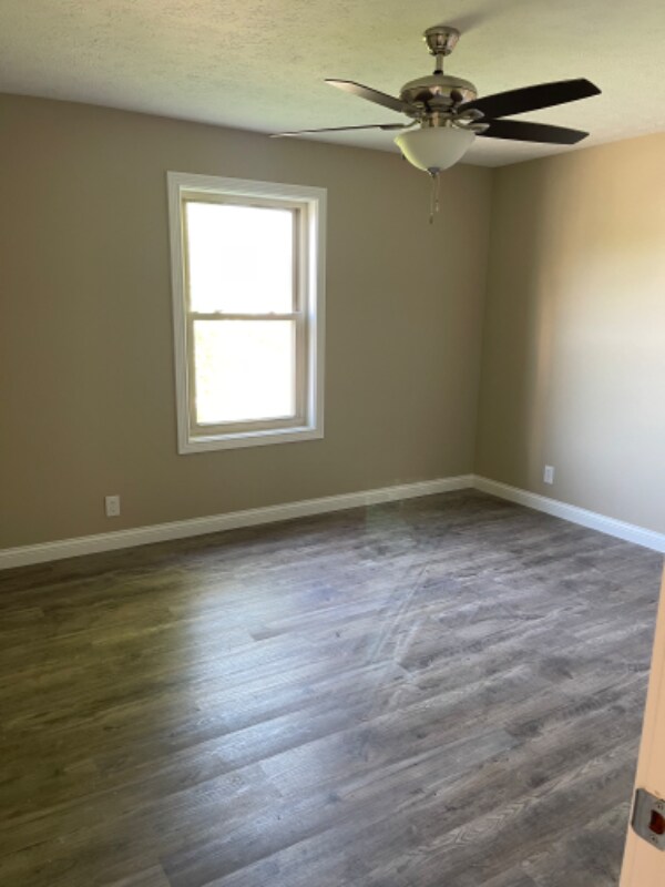 Building Photo - 391 N 1st St