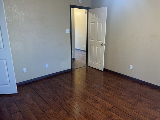 Building Photo - ***2-Weeks Free Rent***4903 Misty Cr, Killeen