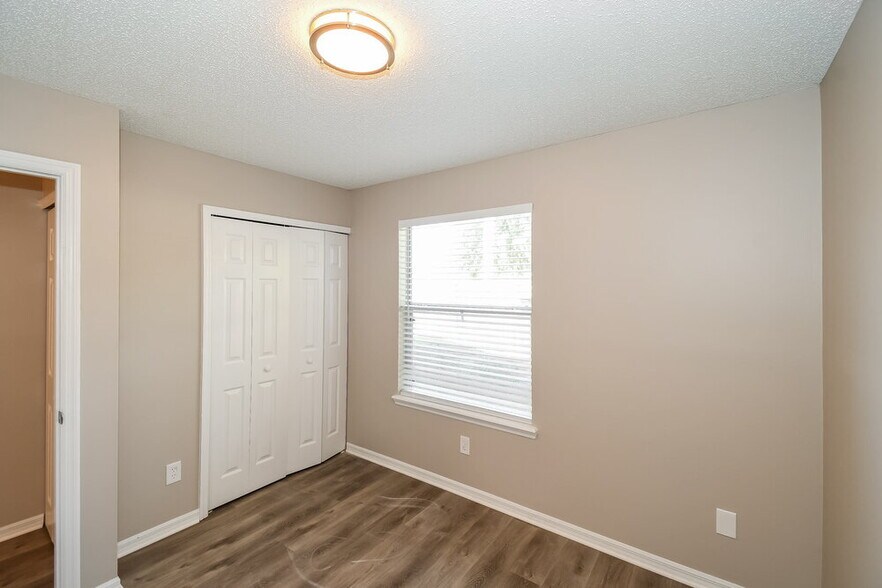 Building Photo - 8857 Spring Harvest Ln E