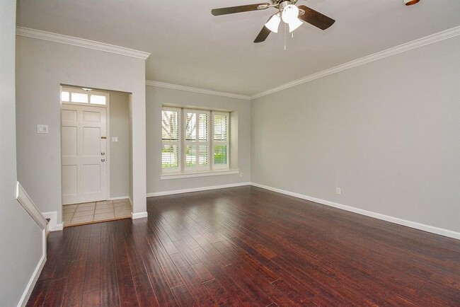 Building Photo - 3809 Wakeforest St