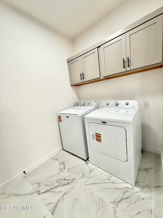 Building Photo - 15052 DESTINATION