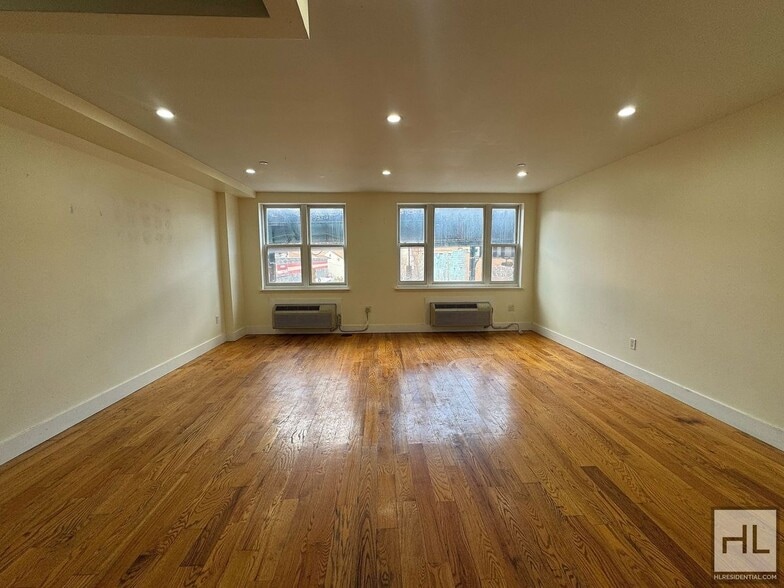 Building Photo - BROADWAY