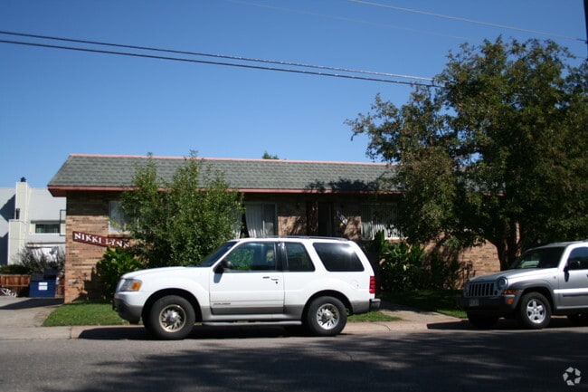 Building Photo - Woodside Apartments