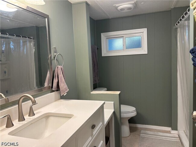 Building Photo - 135 Chisholm Trail