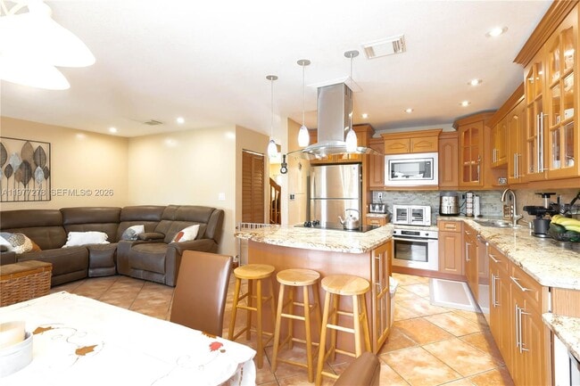 Building Photo - 17360 NW 69th Ct