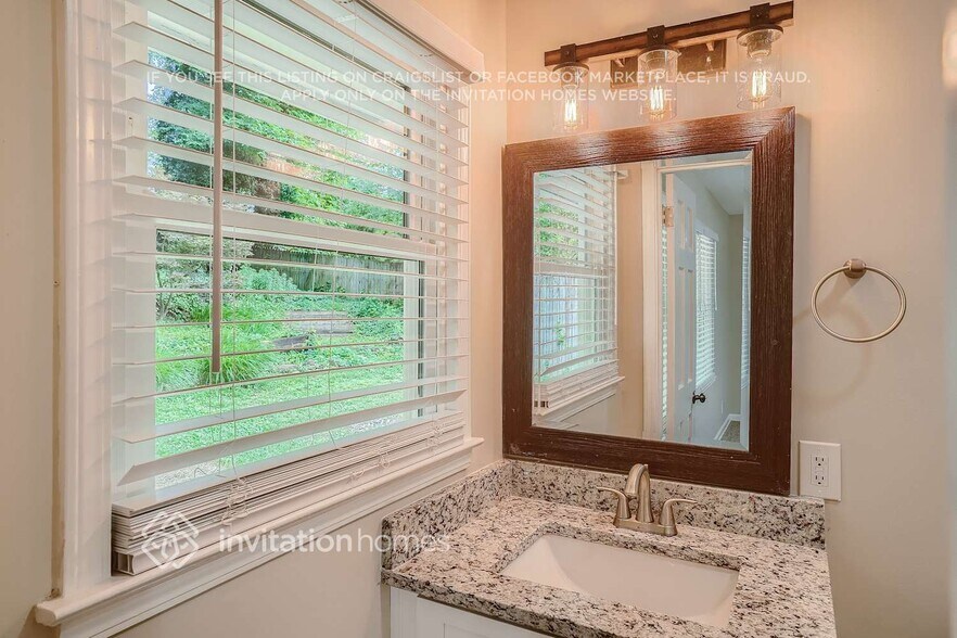 Building Photo - 2846 Cedarbrook Dr