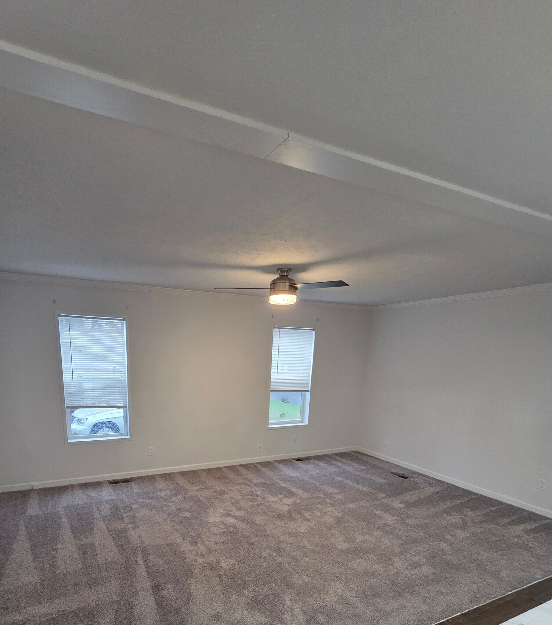 Building Photo - 55 Hickory Ln