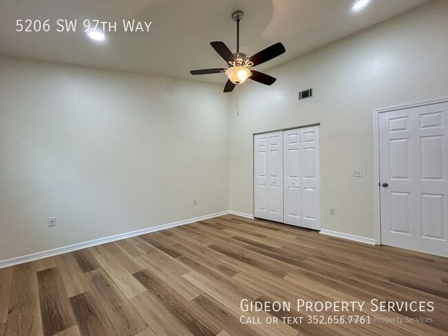 Building Photo - 5206 SW 97 Way