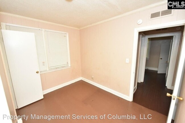 Building Photo - 3 br, 1 bath House - 103 Duke Ave