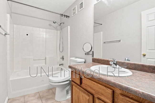 Building Photo - 9132 W Arden Ln
