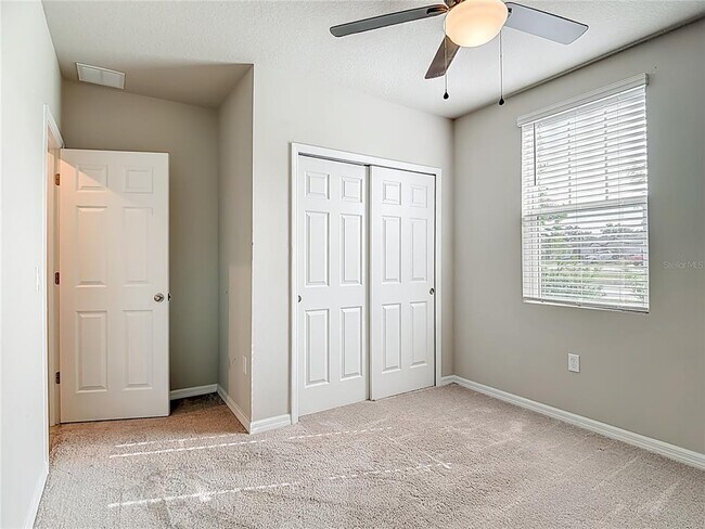 Building Photo - 928 Cambridge Dr