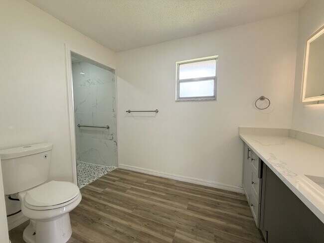 Building Photo - 7702 Ivory Terrace