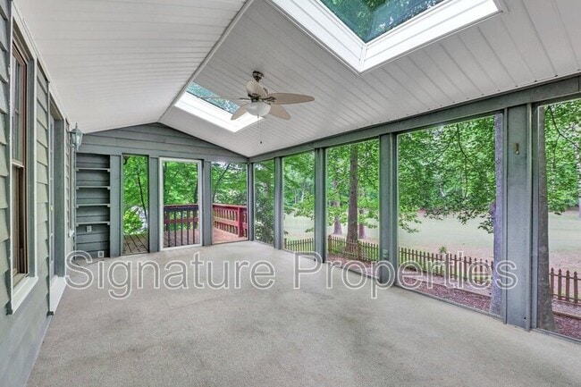 Building Photo - 4500 Heritage Woods Ln