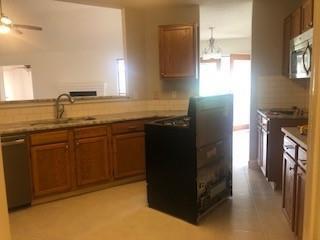 Building Photo - 2853 Garden Grove Rd