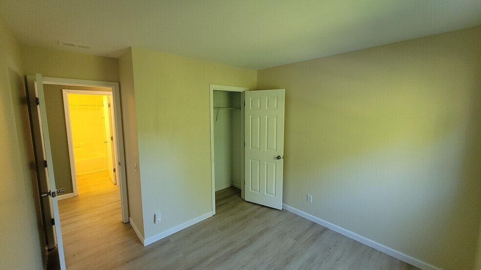 3rd bedroom - 10820 Rumson Ct