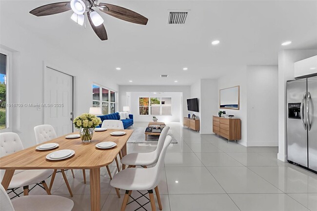 Building Photo - 832 NW 28th St