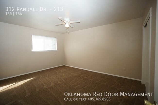 Building Photo - 312 Randall Dr