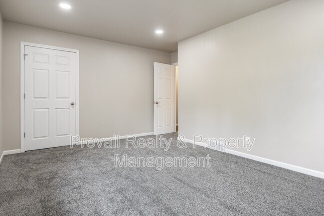 Building Photo - 4412 Pepper Dr