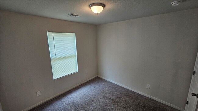 Building Photo - 14210 Green Wing Cir