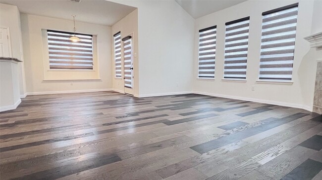 Building Photo - 818 Green Pond Dr