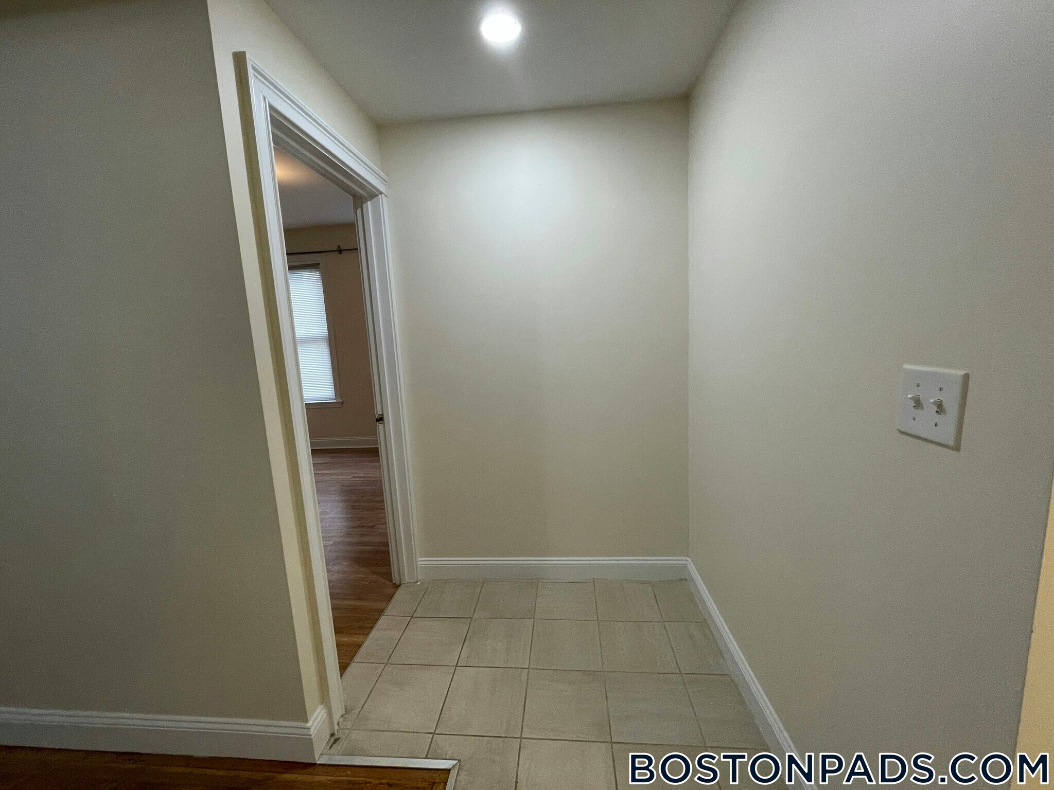 Building Photo - 53 Ashford St