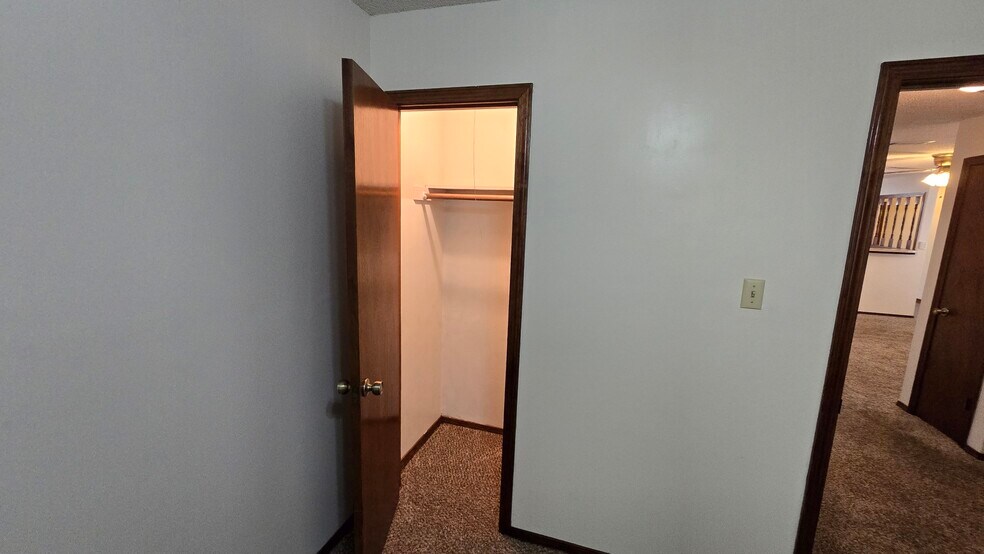 2nd Bedroom Closet - 408 N Joplin Pl