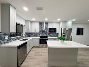 Building Photo - 14720 SW 107th Terrace