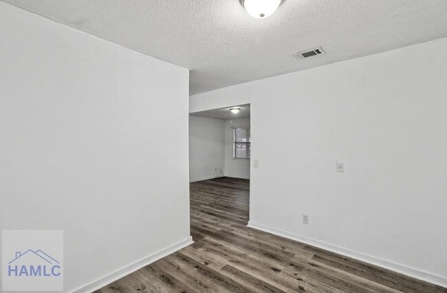 Building Photo - 161 Joe Walker Way